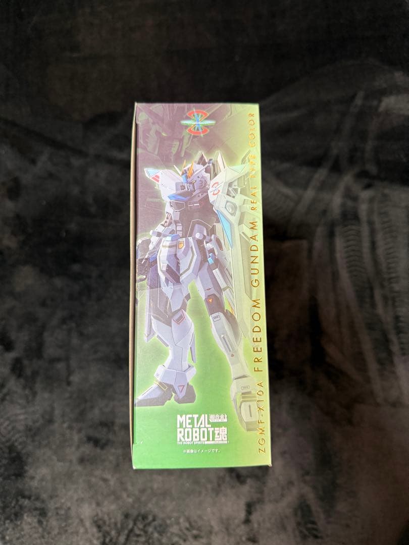 L ROBOT魂　フリーダムガンダム（リアルタイプカラー）