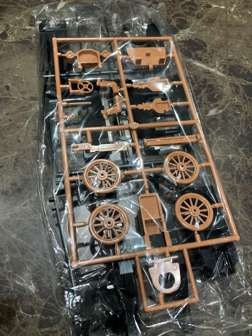 1915 Ford プラスチック製モデルキット