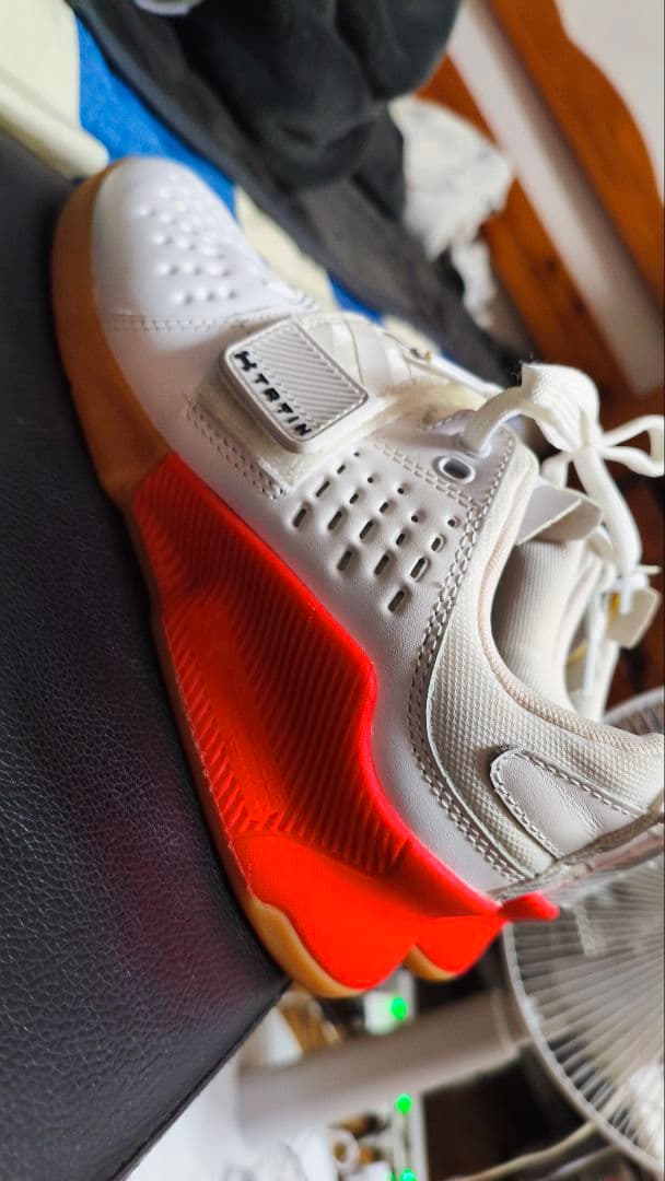 Under Armour HOVR Rise 2 ホワイト/オレンジ23.5cm