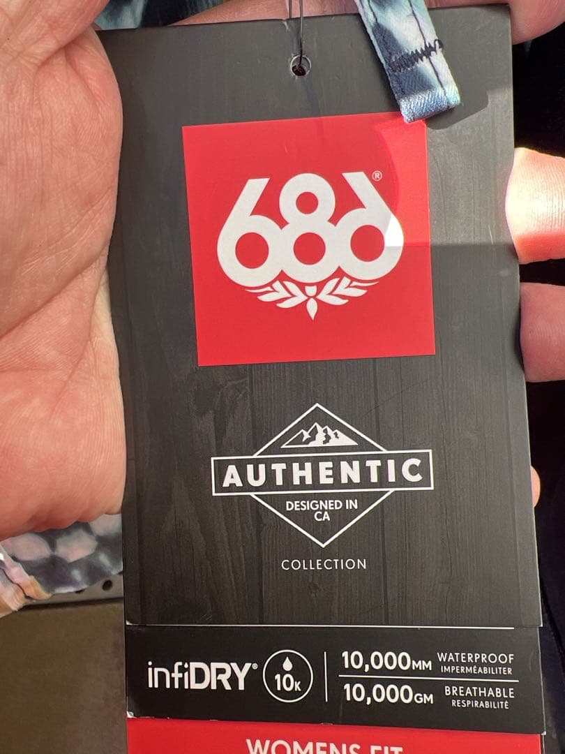 新品未使用　686 シックスエイトシックス