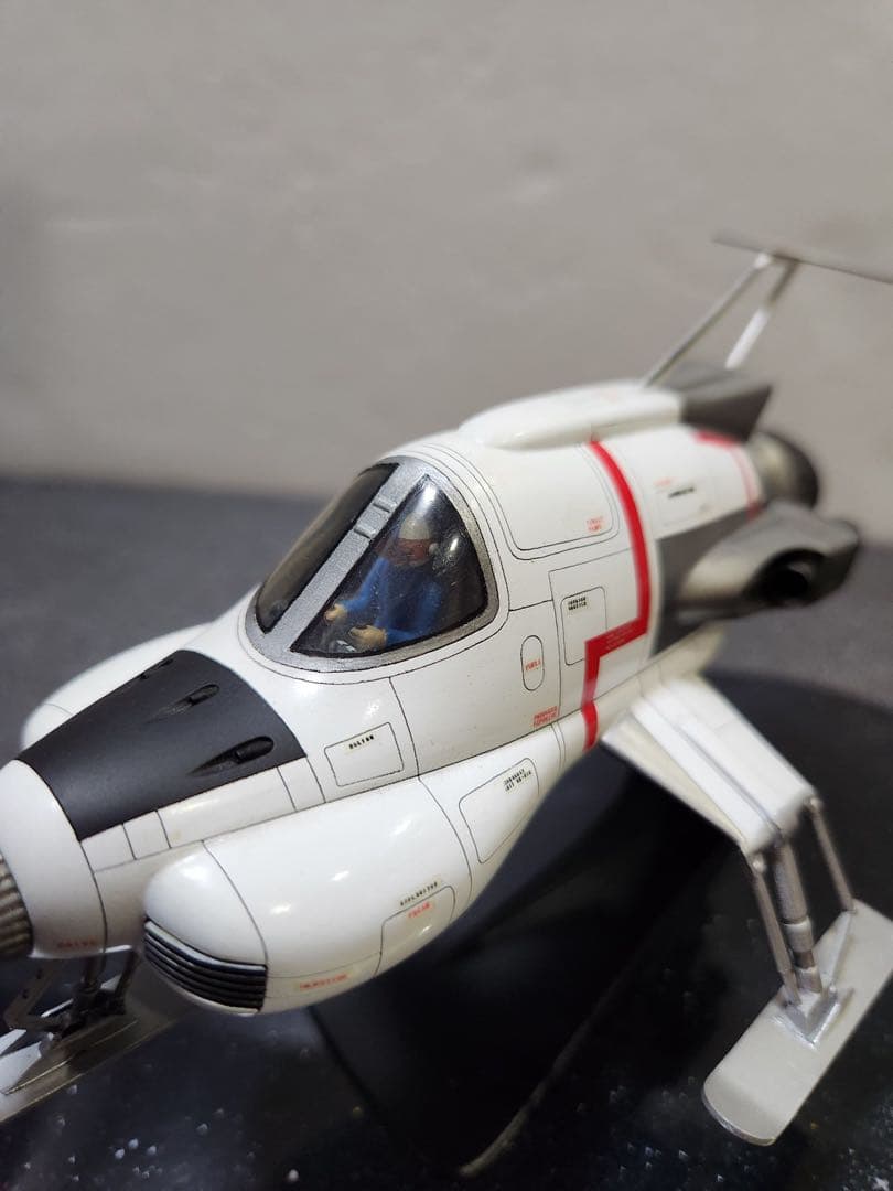 精密再現　謎の円盤UFO 有名モデラー渾身の逸品　インターセプター　べース付属