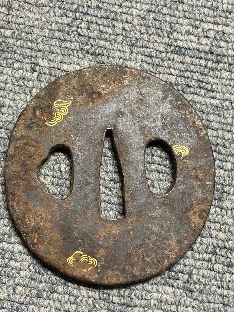 武具　刀　つば　鍔　模様あり