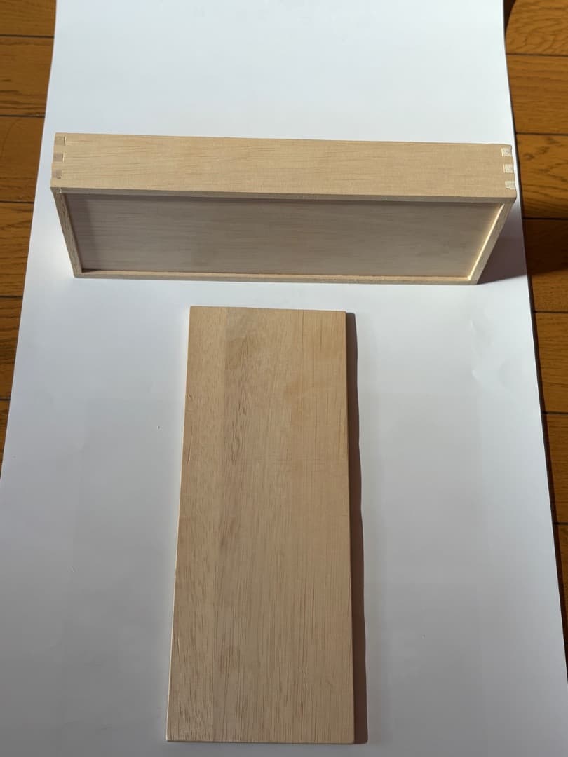 麹谷宏「ワインボトル再生皿」