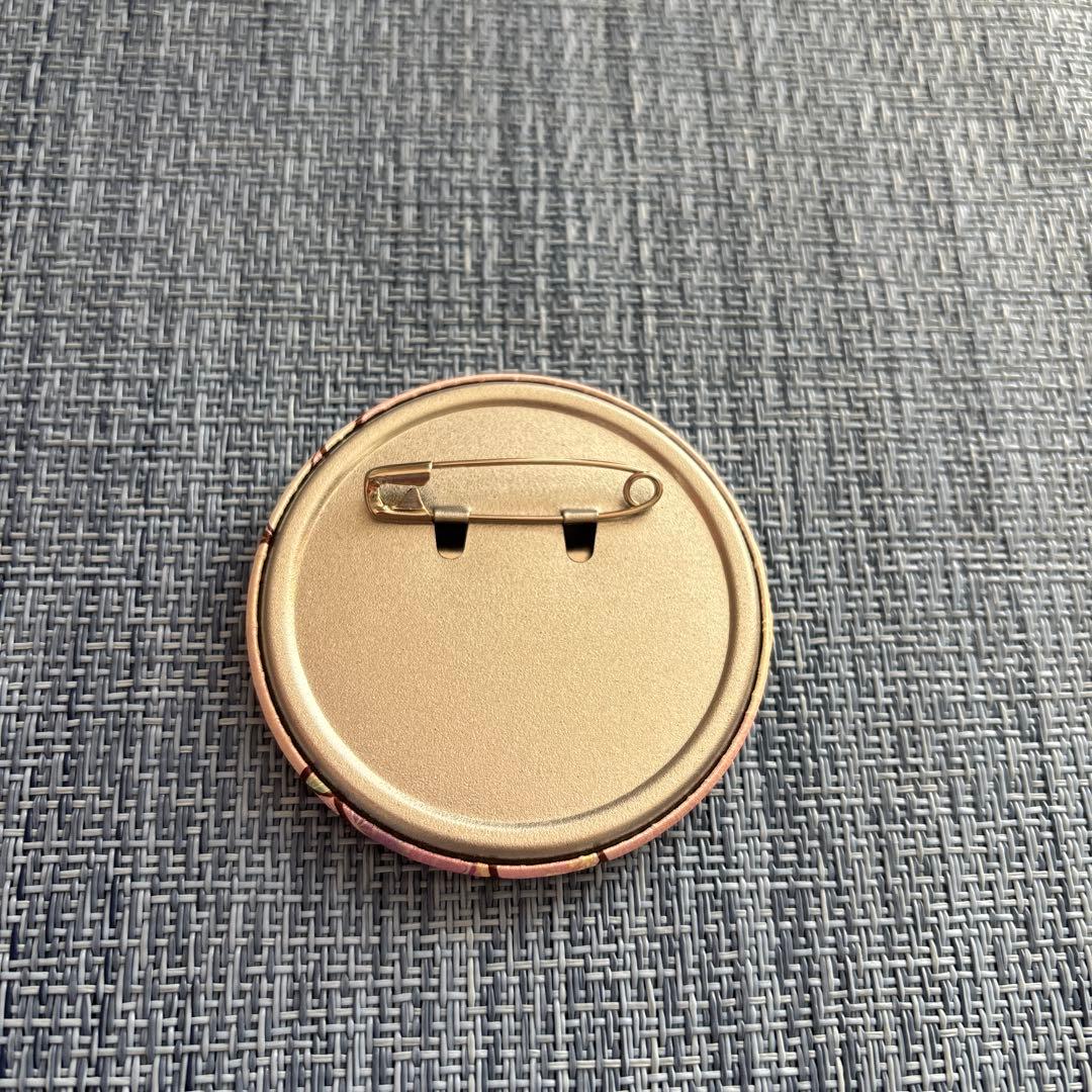 ハズビンホテルへようこそ　和服　缶バッジ