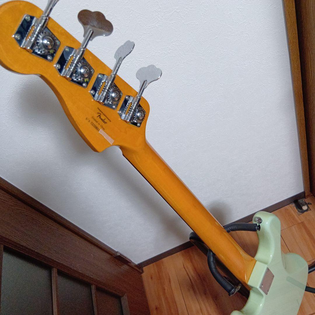 ベース Squier Classic Vibe 60's Precision Bass