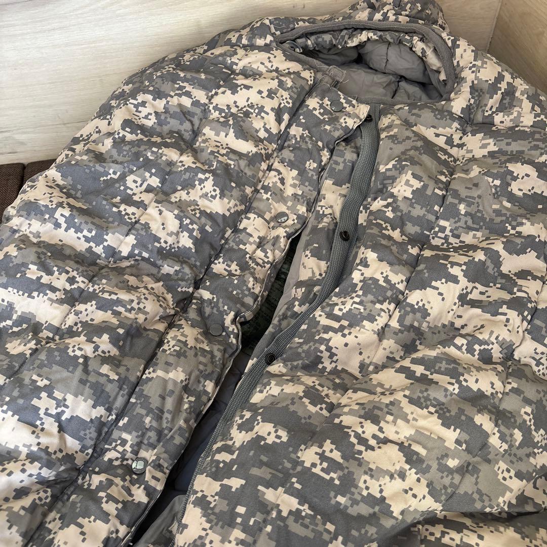 XTONZ シュラフ ダウン100% ミリタリー 新品 710688