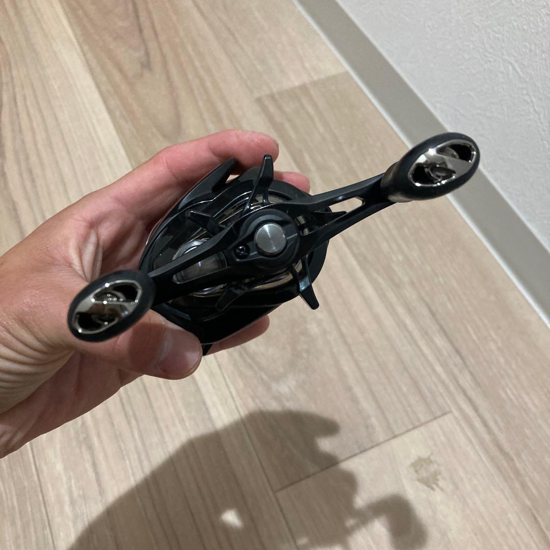 24nium DC ベイトリール 黒