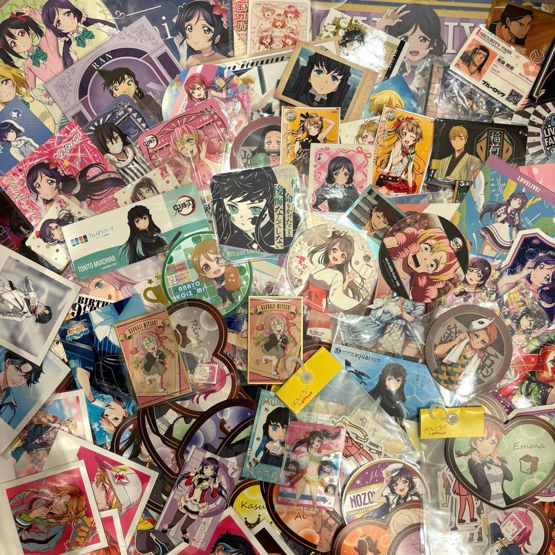 鬼滅の刃 ワンピース　ラブライブ！アニメグッズ　まとめ売り 大量　1500点以上