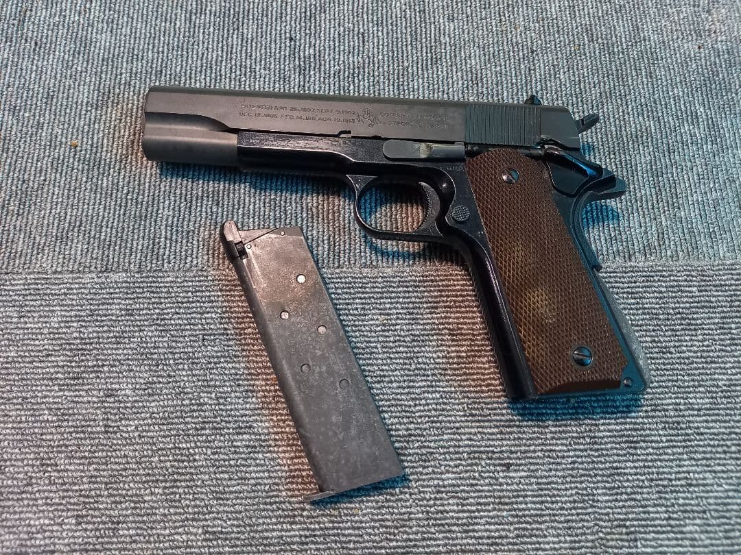 東京マルイ M1911 ガスガン ブラック　ロアフレームネイビー塗装