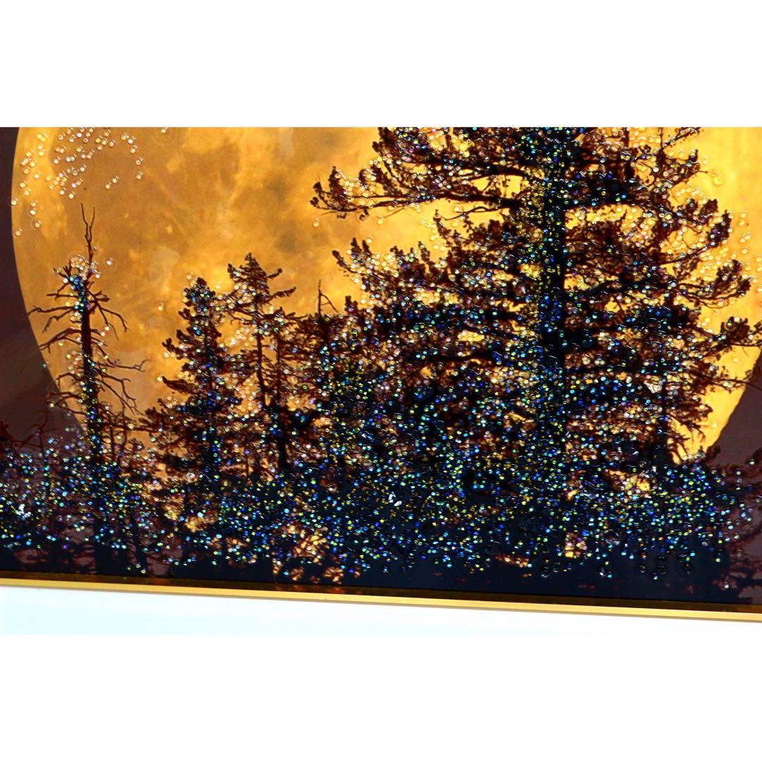 輸入雑貨 天然石　『ムーン』 月 風景画　水晶石　クリスタル