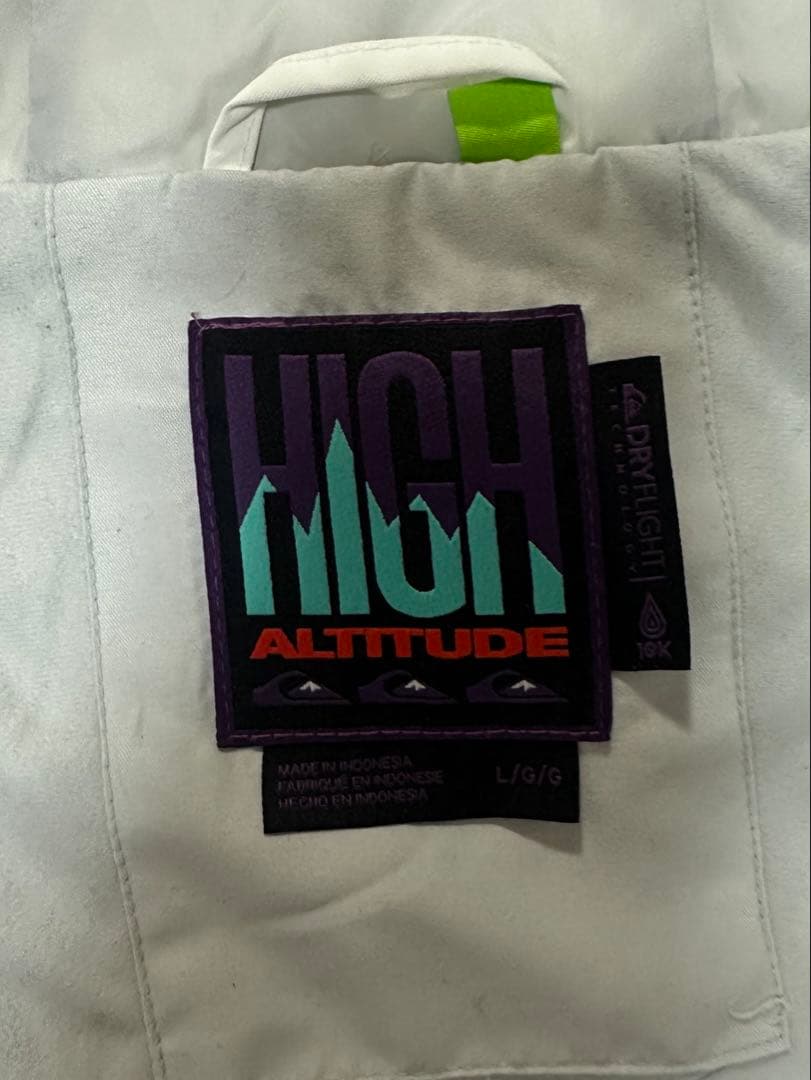 【週末値下げ中】Quiksilver 撥水スノージャケット Lセットアップ可