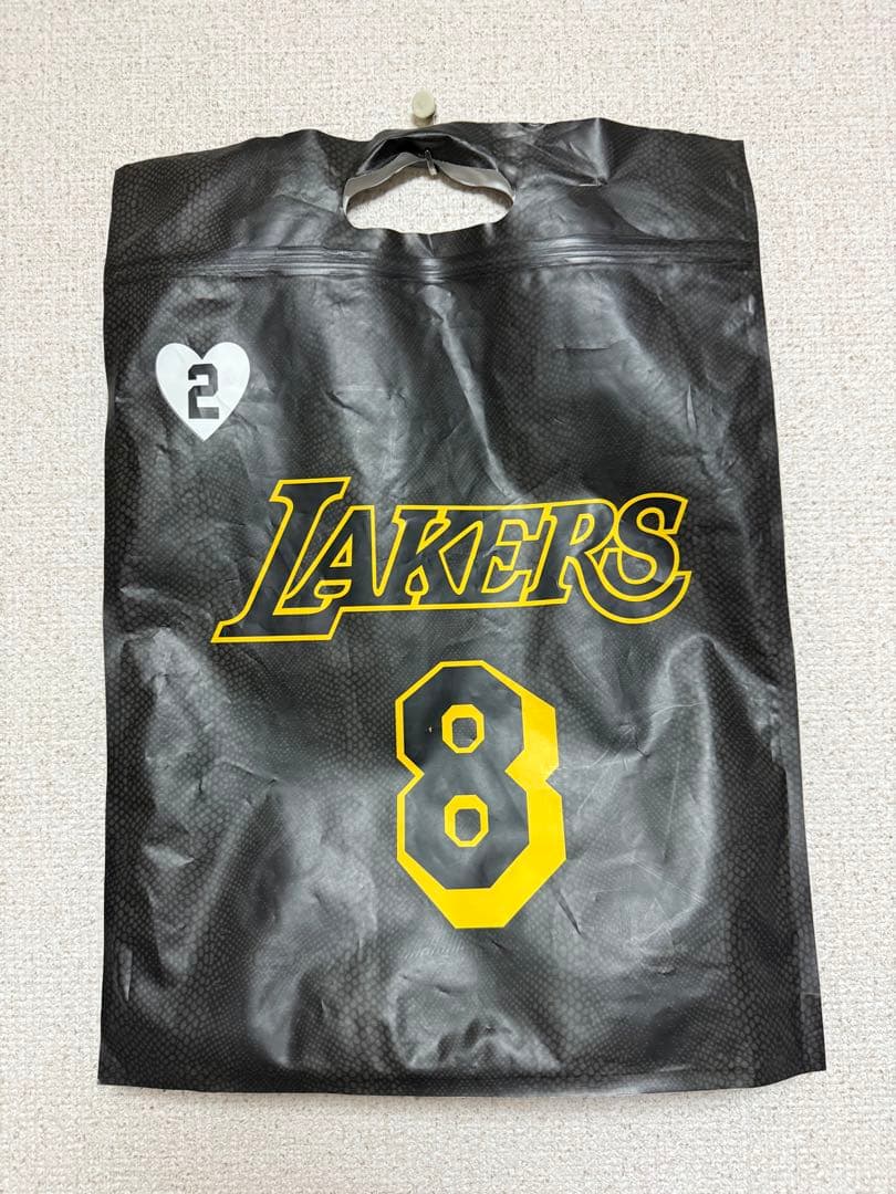【LAKERS】非売品 希少 コービー・ブライアント 8番 ユニフォーム