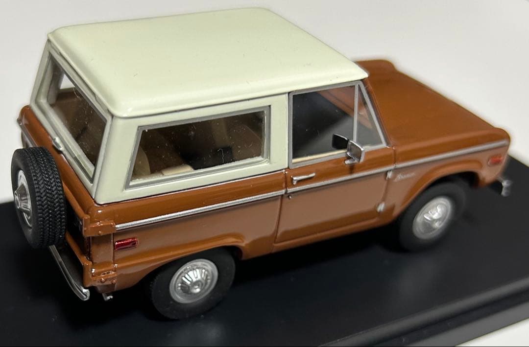 ミニカー BoS Ford Bronco 1970