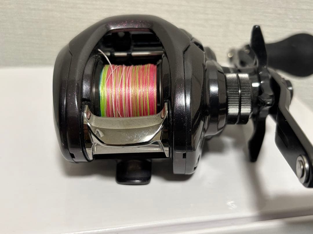 23紅牙　KOHGA 100XH ベイトリール　右ハンドル