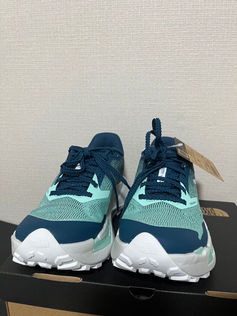 新品ザノースフェイス ベクティブ エンデュリス 4 トレイルランニングシューズ