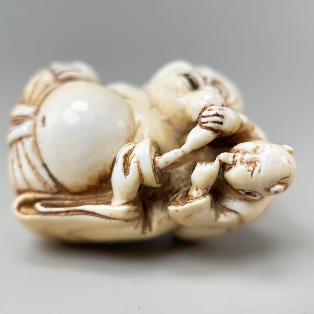 仏像と小僧の彫刻極上根付天然素材アンティーク骨董飾り物古美術置物細密細工