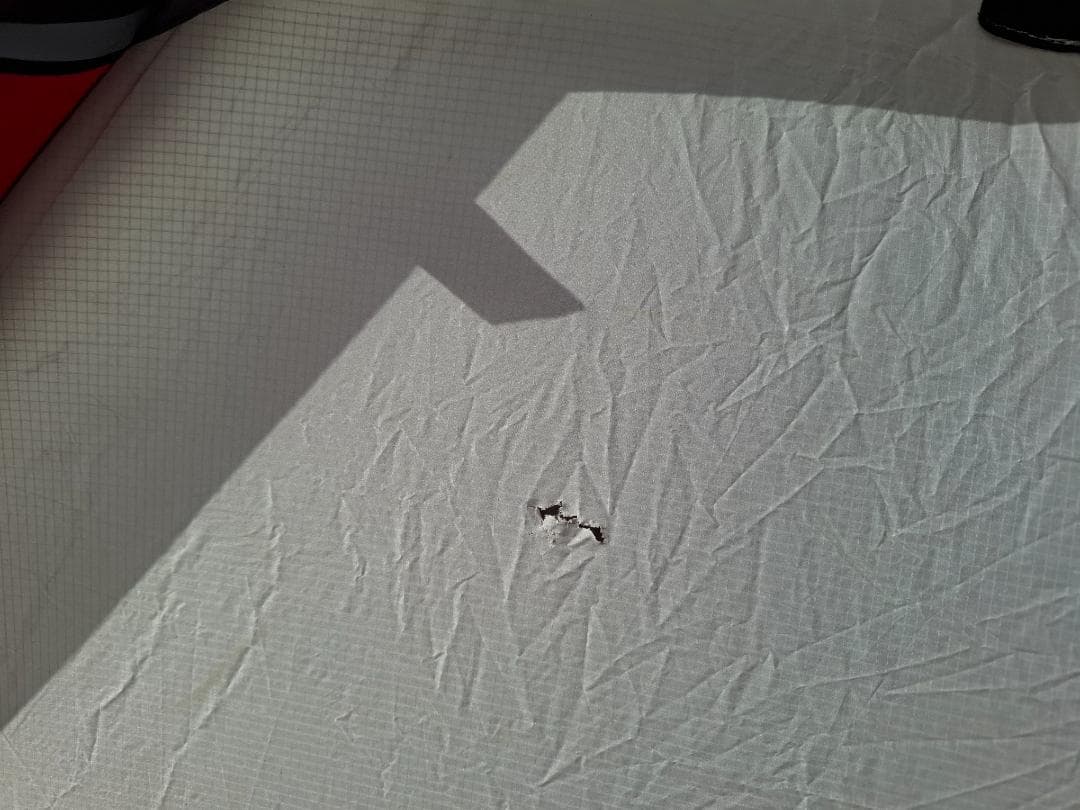 テント（ネイチャーハイク　ハイビー3）　2セット（1セットはポール等損傷あり）