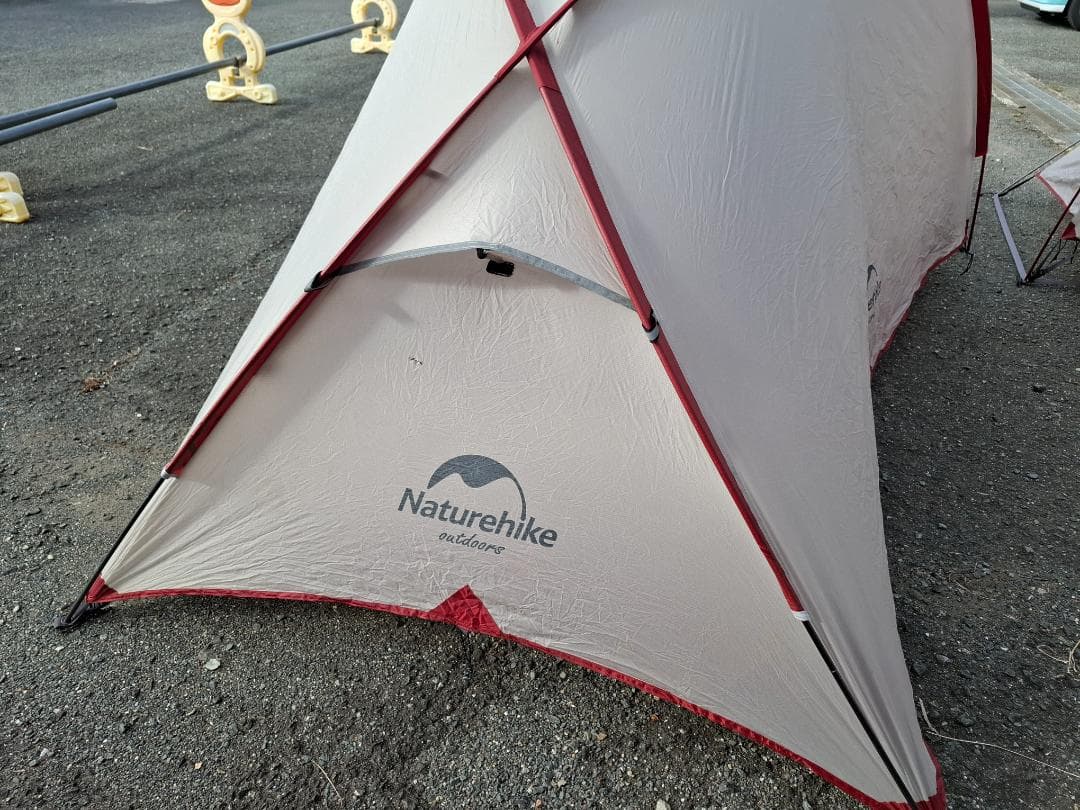 テント（ネイチャーハイク　ハイビー3）　2セット（1セットはポール等損傷あり）