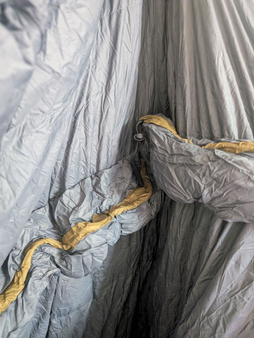 NANGA ダウンシュラフ オリーブグリーン/グレー