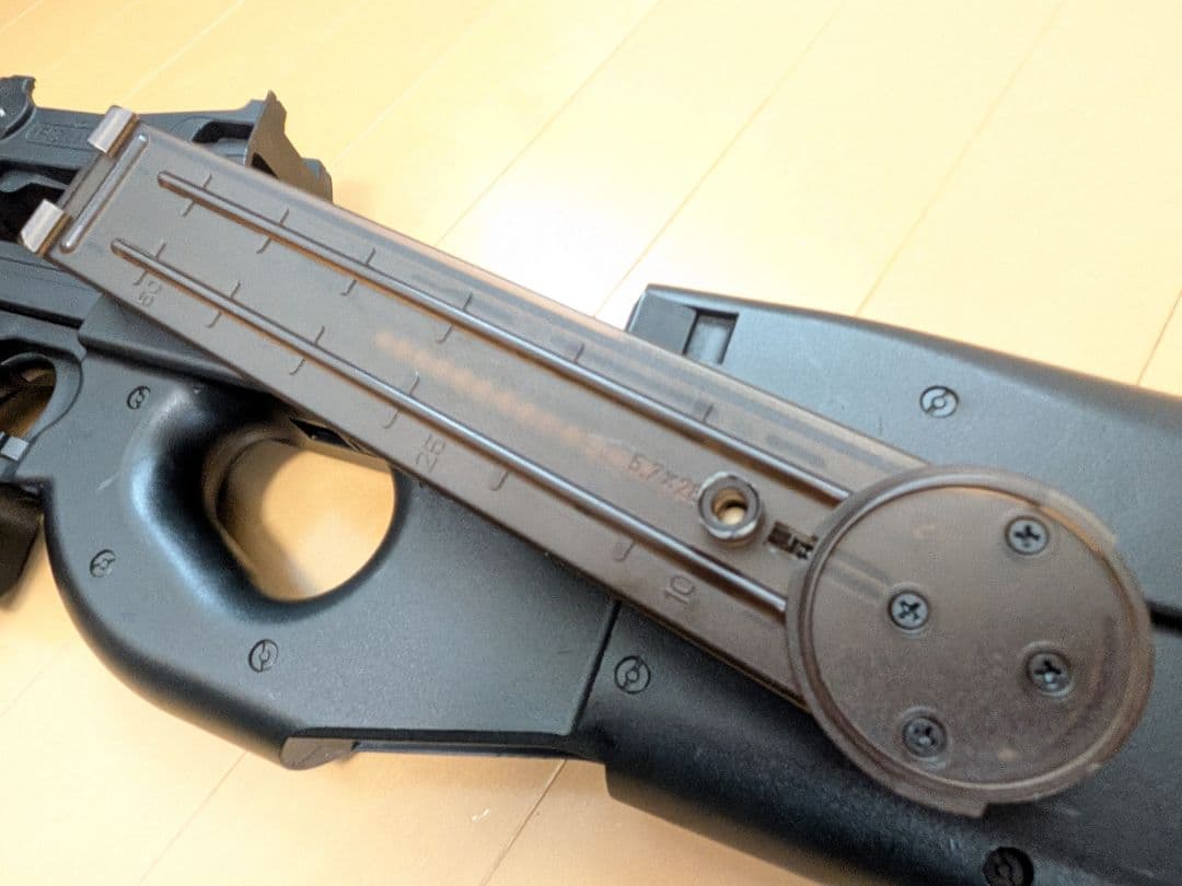 マルイ　p90 電動ガン　ダットサイト欠品