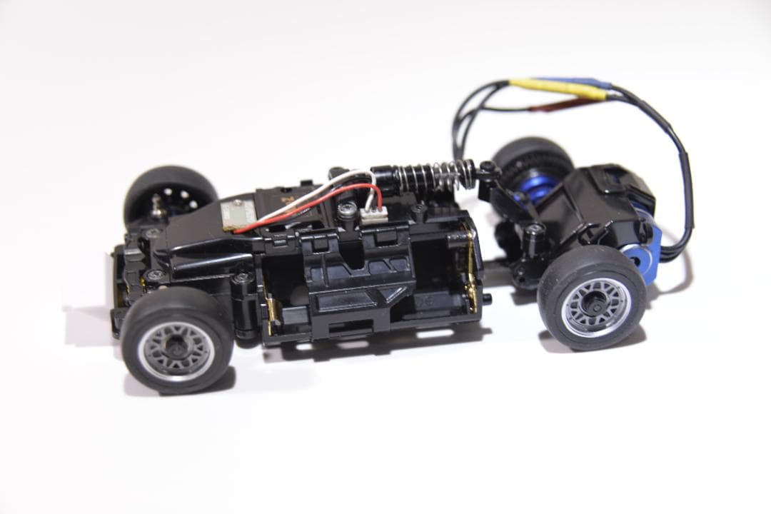 京商ミニッツMR-03MM EVO Audi A8 LMSシャーシ＆ボディセット