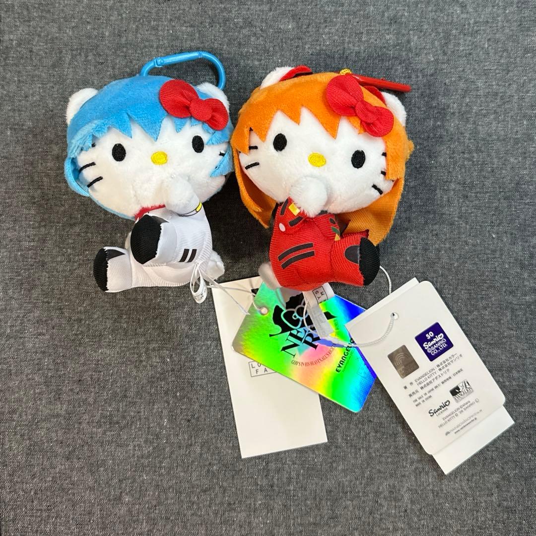 ハローキティ キーホルダー　EVA x HELLO KITTY レイ　アスカ