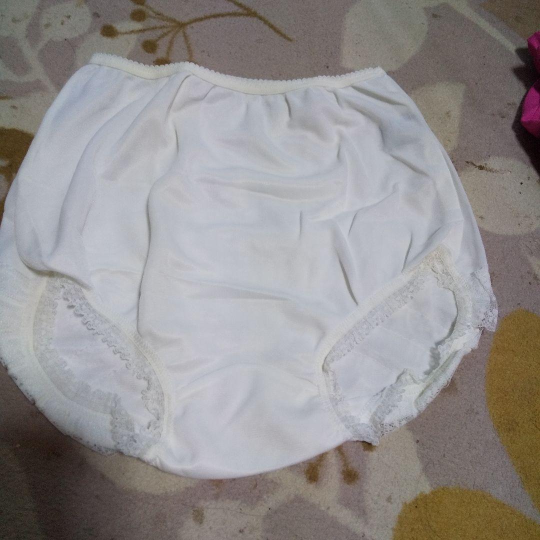 ピンクのプリーツスコートと白アンダースコートSサイズセット