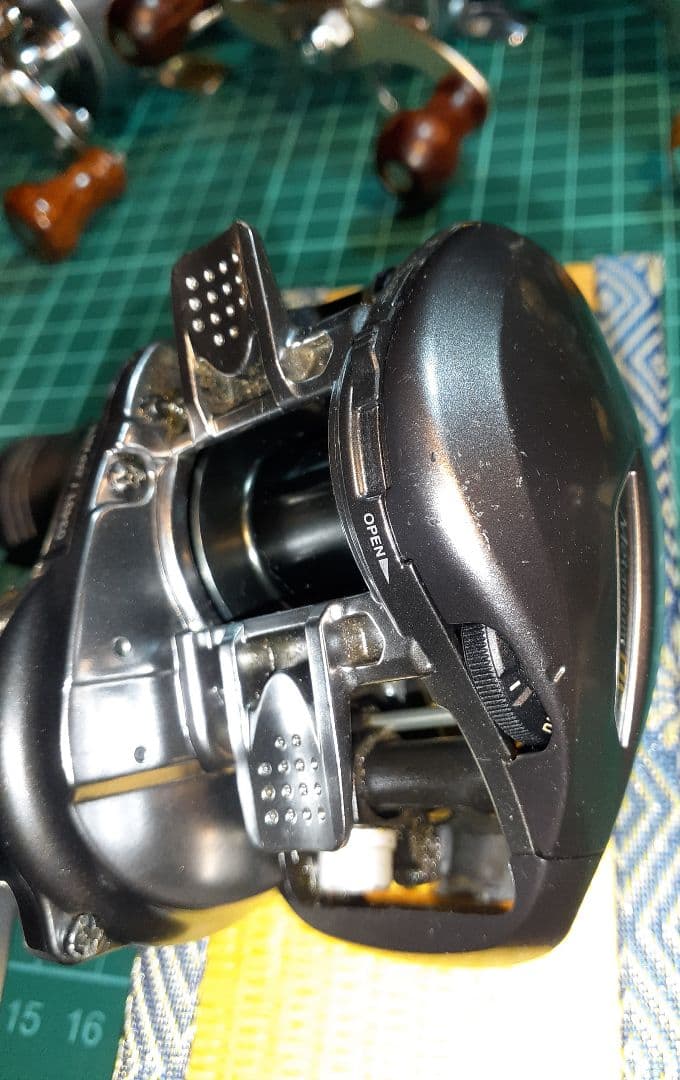 【ジャンク】シマノ 15メタニウムDC XG レフトハンドル