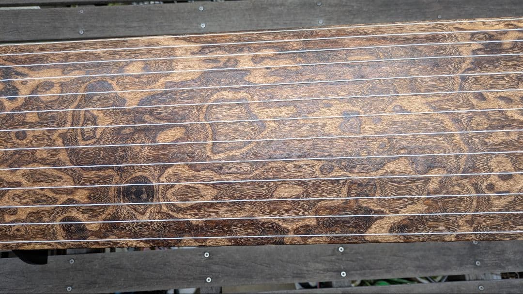 十三絃箏 上掛け式油箪 天然素材の 琴柱. 天然素材の琴柱用ケース