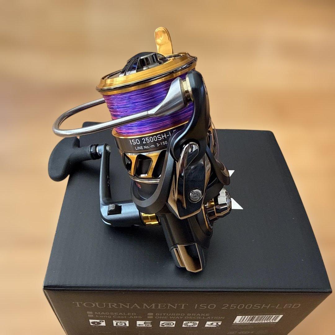 Daiwa TOURNAMENT 2500SH-LBD スピニングリール