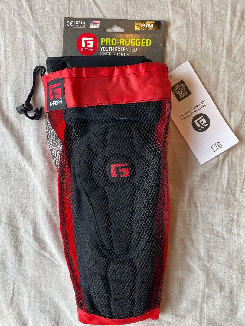 bmxレーシング レーサー　レース　mtb ダウンヒル　ニーシンガード