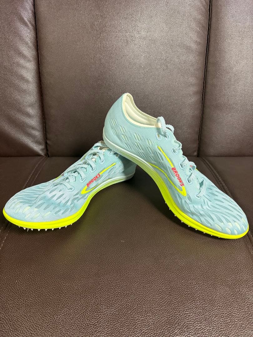 新品未使用 27.5cm BROOKS ELMN8 7