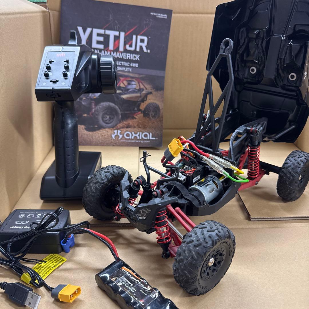 Axial YETI JR. CAN-AM MAVERICK 4WD ラジコン