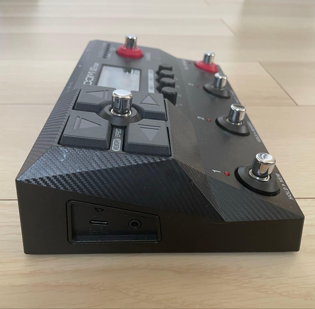 ZOOM B2 FOUR ベースエフェクター 本体+純正ACアダプター