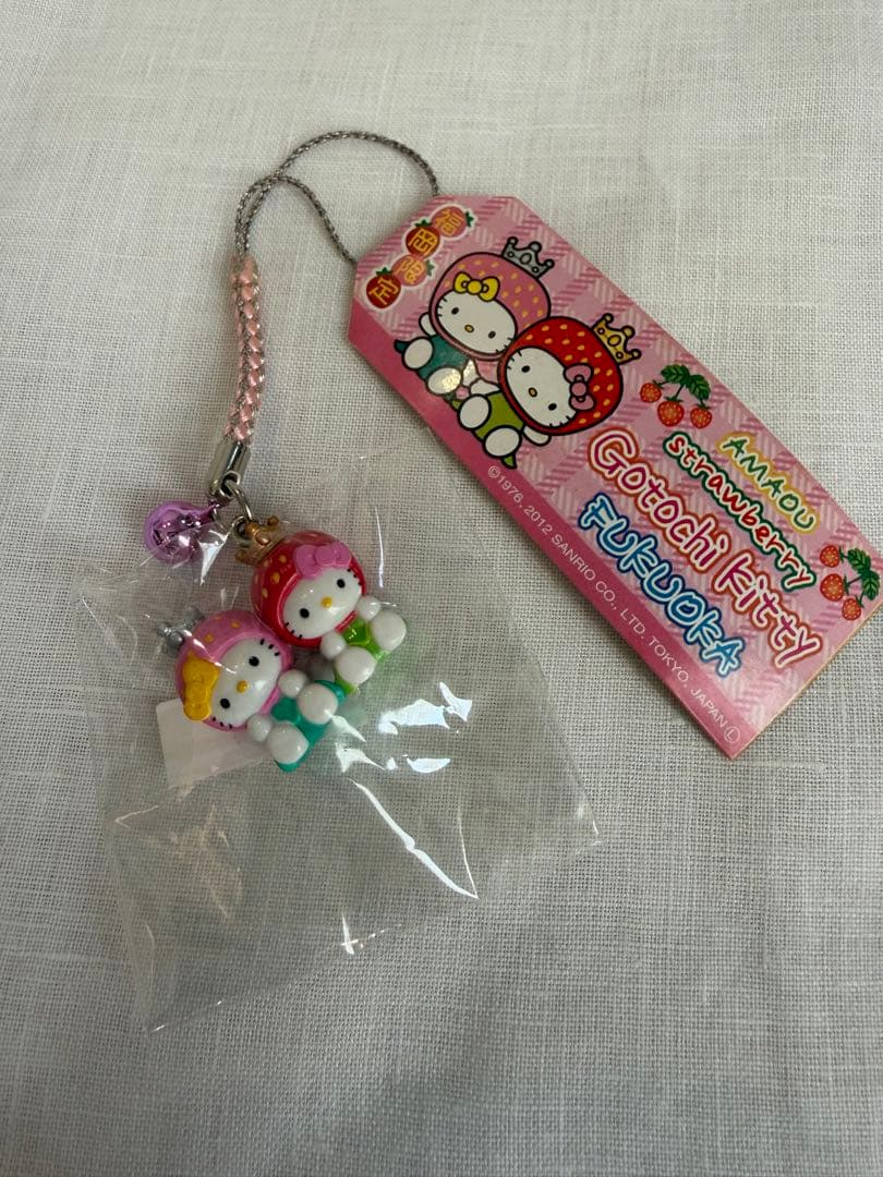 レア　ご当地キティ　あまおう　福岡限定　希少　根付け　サンリオ　ハローキティ