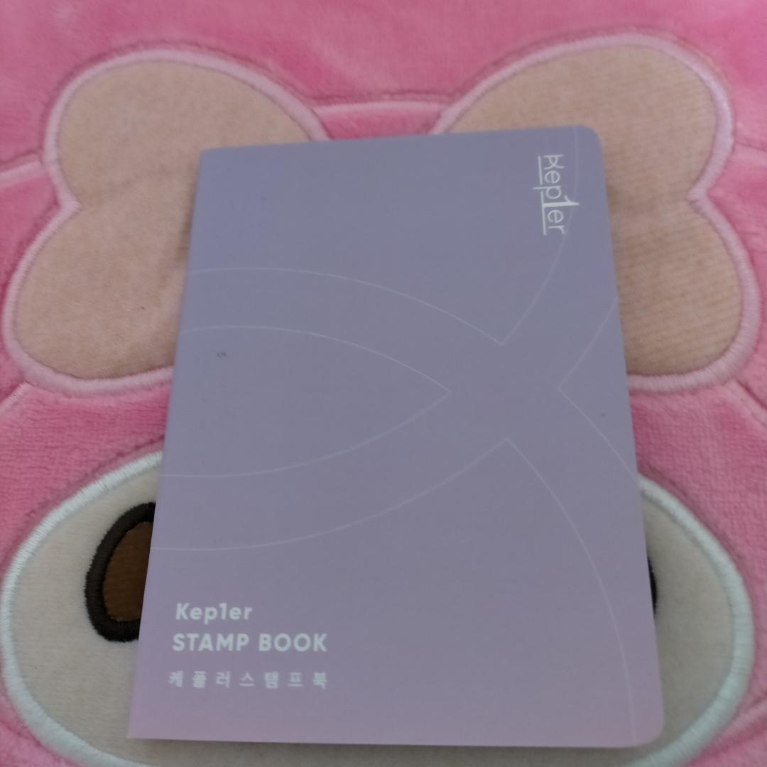 Kep1erメンバー全員のサイン入り韓国のスタンプブック
