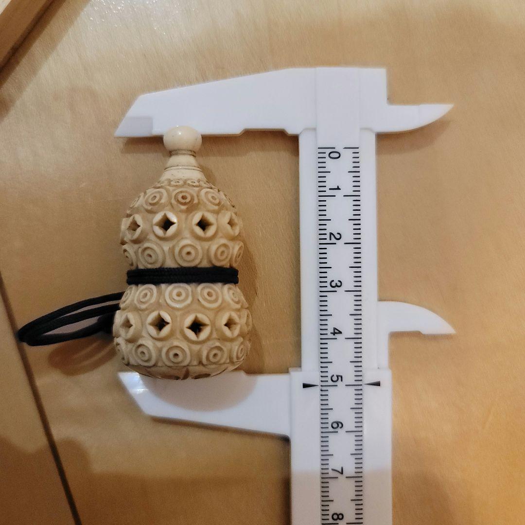 根付 瓢箪 香入 腰提 骨董 アンティーク 緒締 煙管 煙草 彫刻 印籠