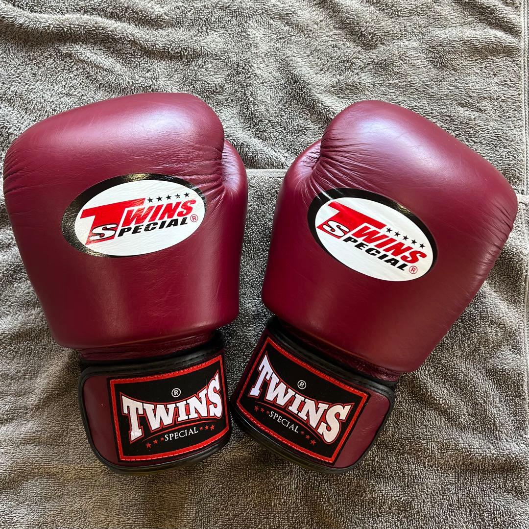 Twins ボクシング ムエタイ グローブ マルーン14oz
