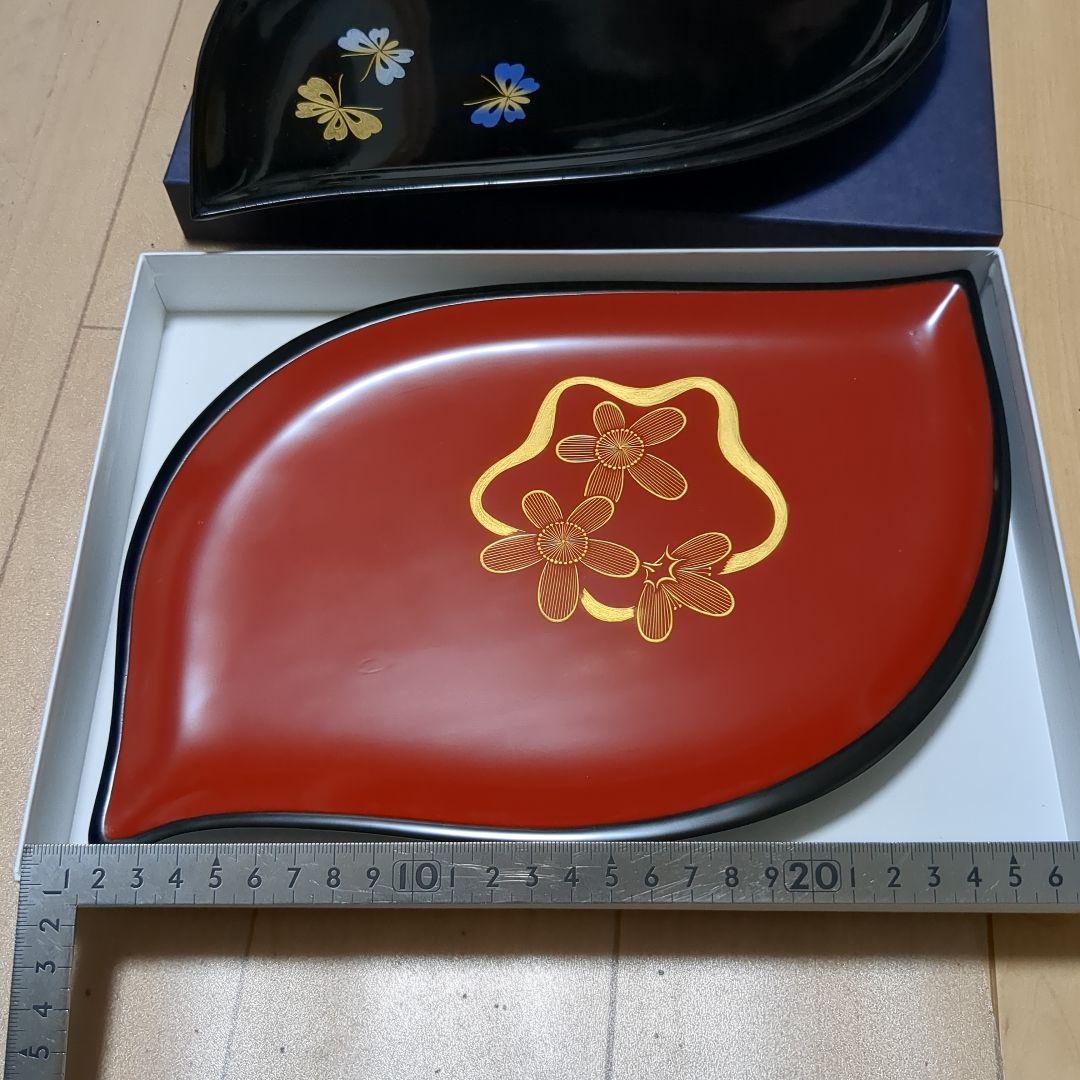 輪島塗り　漆器 菓子器 黒赤花模様