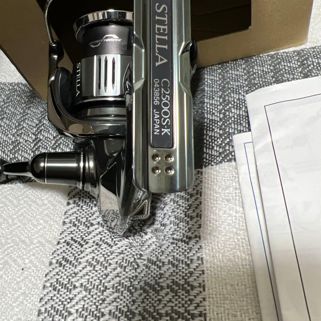 新品　未使用　保管品　シマノ 22ステラ C2500S シマノ