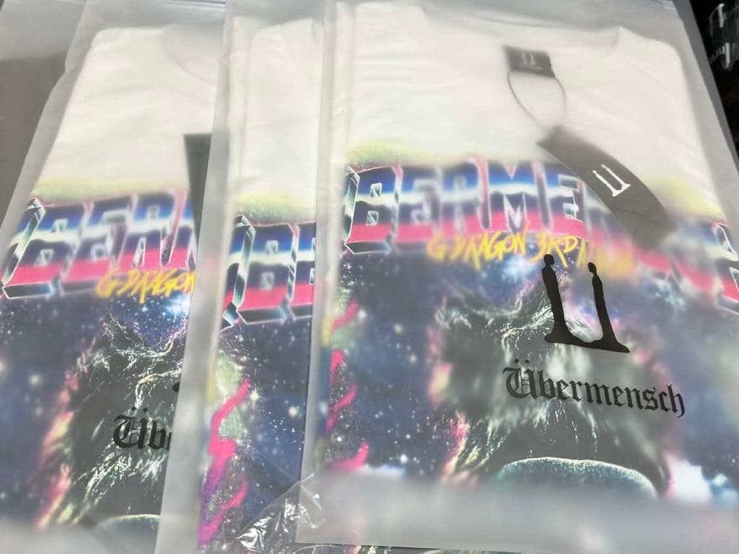 GDRAGON Übermensch INSEOULENCORE 公式 Tシャツ