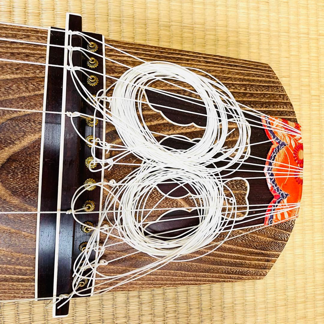 十三弦　高級琴　金蒔絵　お箏　綾杉彫り　梅樹　青貝螺鈿　豪華装飾