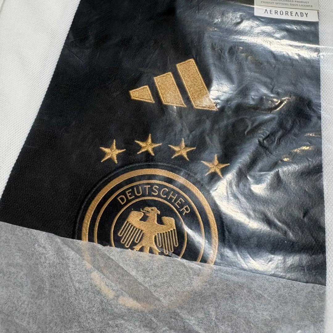 新品未開封　正規品　adidas　2022年　ドイツ代表　ユニフォーム　 L