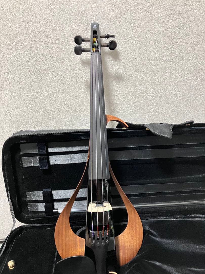 YAMAHA YEV104 エレクトリックバイオリン　カーボン弓肩当てアンプ付き