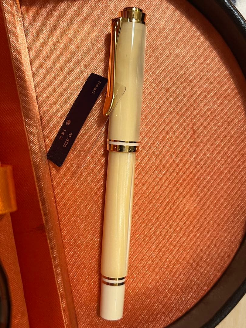 筆記具 Pelikan Souveran M320 Pearl White