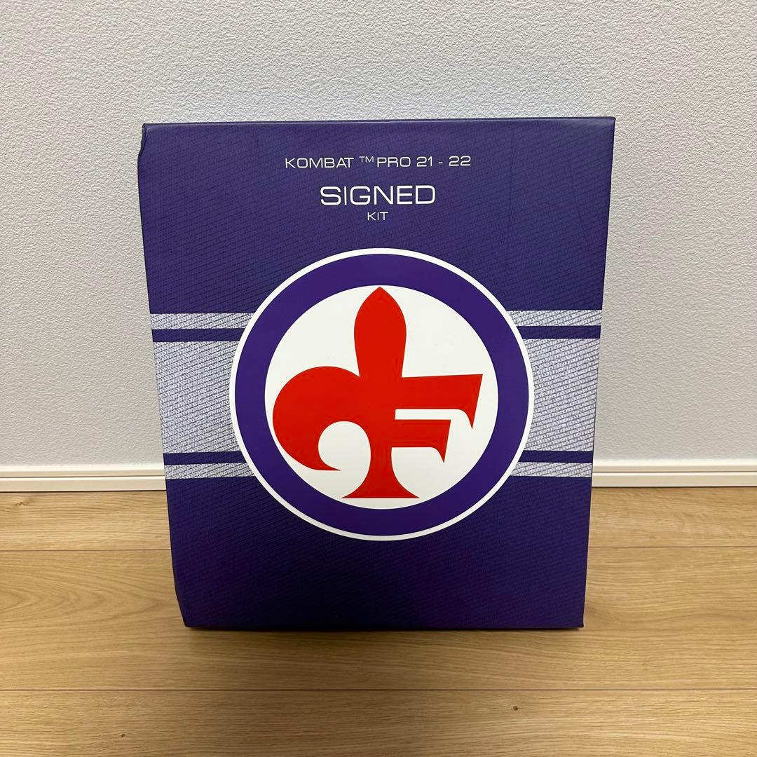 ヴラホヴィッチ　サイン　ユニフォーム　フィオレンティーナ現ユヴェントス　ケース付