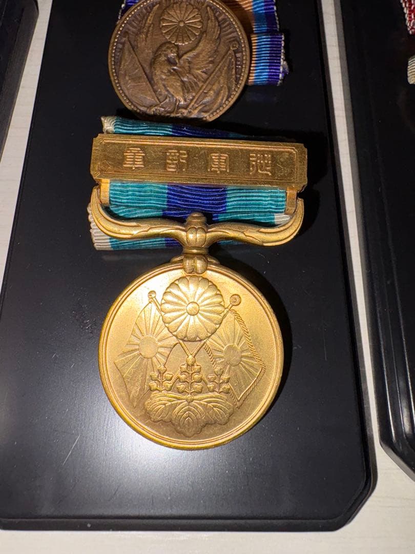 最後の写真をご覧ください。　勲章セット・バラ販売可•要相談《バラ購入価格相談品》