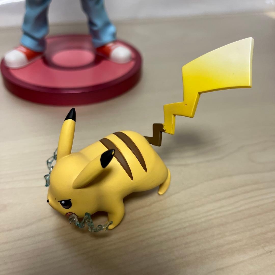 ARTFX J レッド with ピカチュウ　ポケモン　フィギュア　訳あり