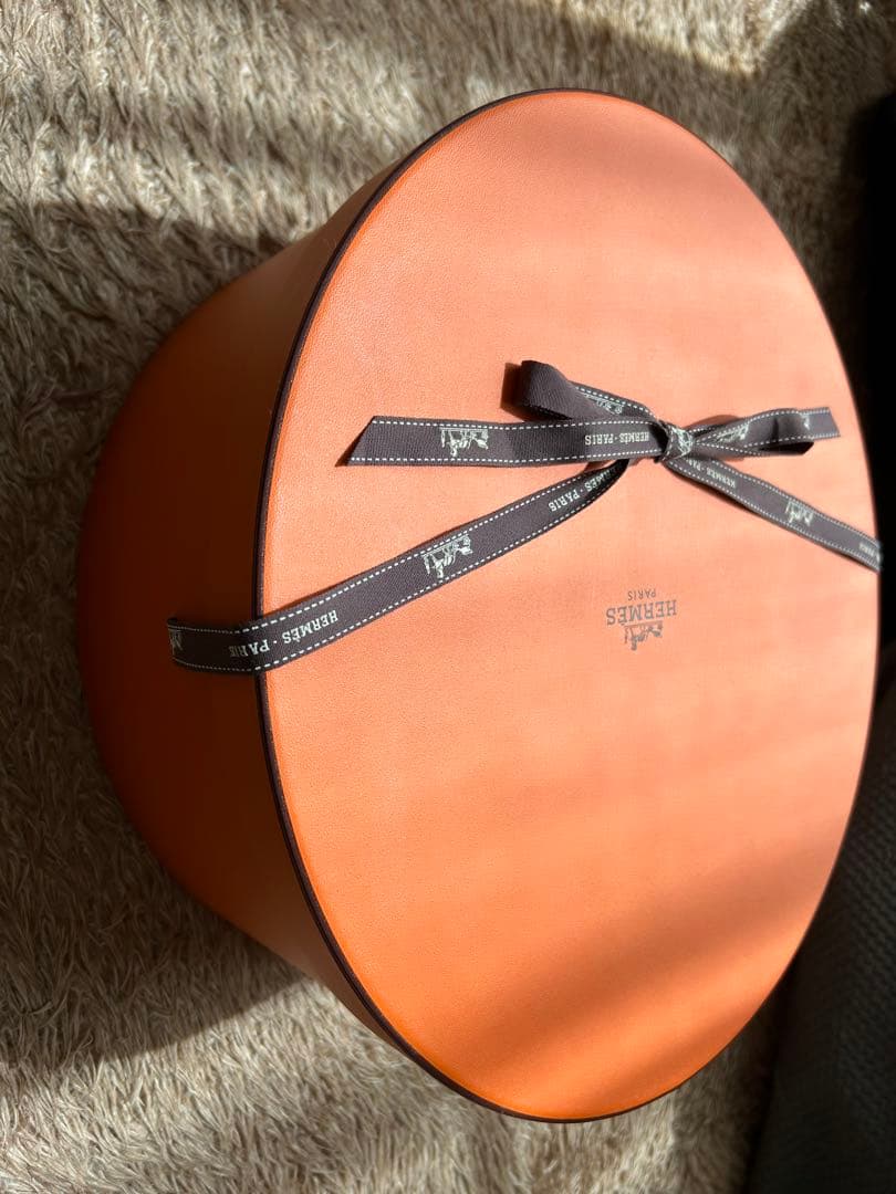 HERMES エルメス 楕円形 空箱