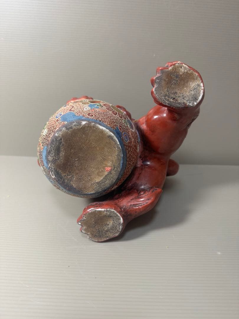 2068  九谷焼 シーサー縁起物 魔除け 玉乗り 獅子 置物　骨董品